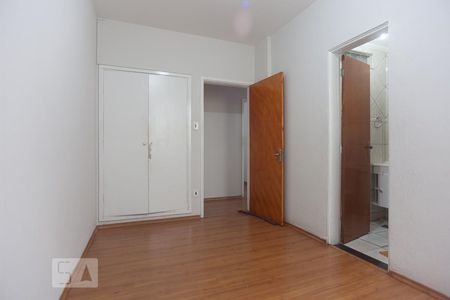 Suíte de apartamento à venda com 2 quartos, 60m² em Centro, Campinas
