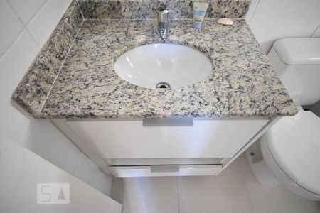 Detalhe do banheiro suíte de apartamento à venda com 2 quartos, 64m² em Vila Praia, São Paulo