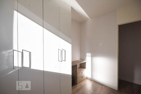 Quarto 1 de apartamento à venda com 2 quartos, 64m² em Vila Praia, São Paulo