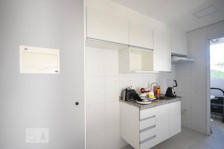 Cozinha de apartamento à venda com 2 quartos, 64m² em Vila Praia, São Paulo