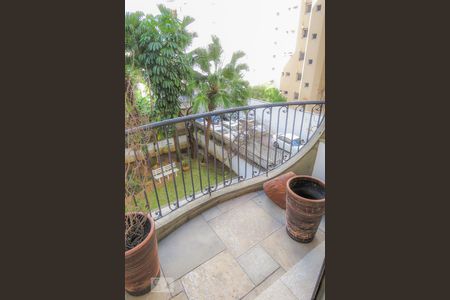 Apartamento para alugar com 74m², 1 quarto e 1 vagaVaranda suíte 