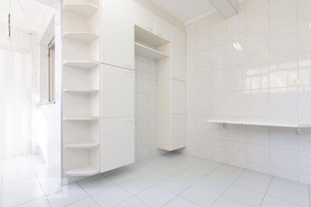 Cozinha de apartamento para alugar com 2 quartos, 66m² em Água Branca, São Paulo