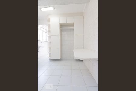 Cozinha de apartamento para alugar com 2 quartos, 66m² em Água Branca, São Paulo