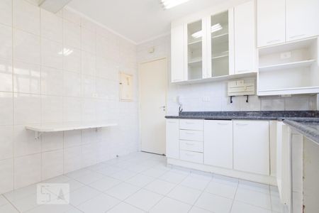 Cozinha de apartamento para alugar com 2 quartos, 66m² em Água Branca, São Paulo
