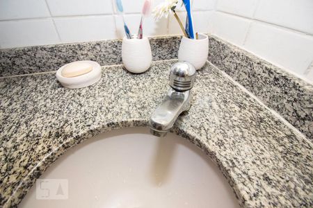 Pia de apartamento à venda com 2 quartos, 60m² em Cachambi, Rio de Janeiro