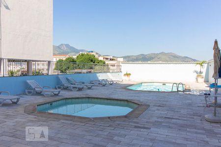 Apartamento à venda com 60m², 2 quartos e 1 vagaPiscina