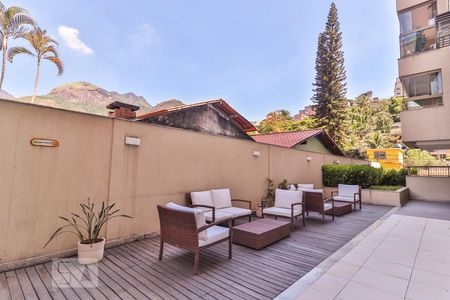Apartamento à venda com 80m², 3 quartos e 2 vagasÁrea Comum