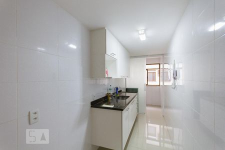 Apartamento à venda com 80m², 3 quartos e 2 vagasCozinha