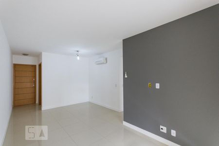 Apartamento à venda com 80m², 3 quartos e 2 vagasSala