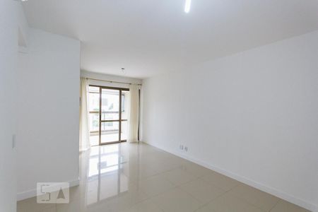Apartamento à venda com 80m², 3 quartos e 2 vagasSala