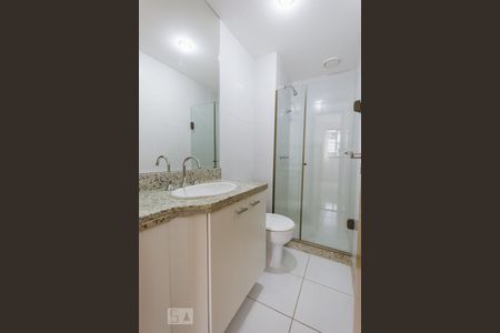 Apartamento à venda com 80m², 3 quartos e 2 vagasBanheiro Social