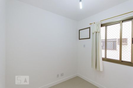 Apartamento à venda com 80m², 3 quartos e 2 vagasQuarto 2