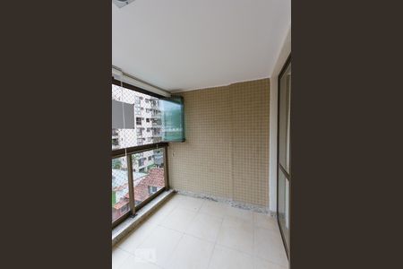 Apartamento à venda com 80m², 3 quartos e 2 vagasVaranda