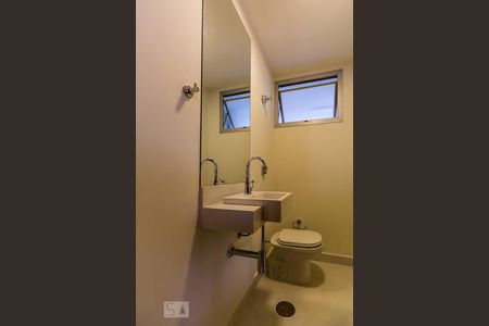 Lavabo de apartamento para alugar com 3 quartos, 115m² em Jardim Paulista, São Paulo