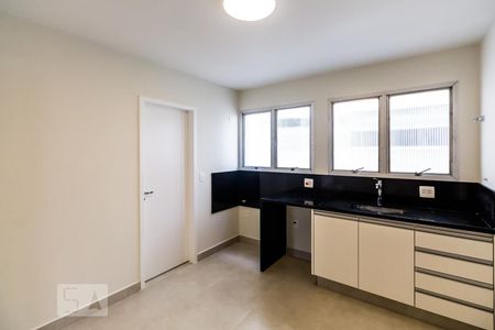 Apartamento para alugar com 115m², 3 quartos e 1 vaga Apartamento para alugar com 115m², 3 quartos e 1 vagaBanheiro