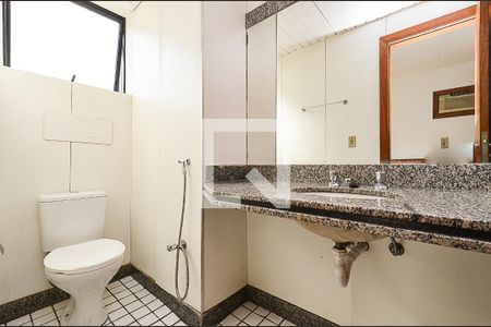 Banheiro Suíte de apartamento para alugar com 1 quarto, 50m² em Lourdes, Belo Horizonte