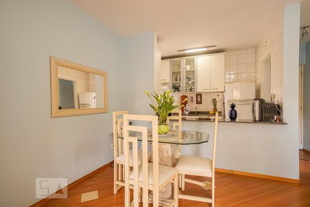 Sala de apartamento à venda com 2 quartos, 55m² em Jardim Textil, São Paulo