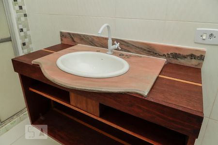 Banheiro de apartamento para alugar com 2 quartos, 100m² em Méier, Rio de Janeiro