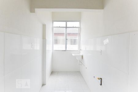 Studio para alugar com 32m², 1 quarto e sem vaga Studio para alugar com 32m², 1 quarto e sem vagaCozinha e área de serviço