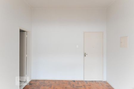 Sala de kitnet/studio para alugar com 1 quarto, 32m² em São Cristóvão, Rio de Janeiro