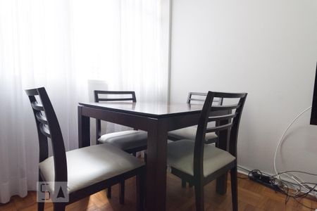 Sala de apartamento para alugar com 1 quarto, 50m² em Perdizes, São Paulo