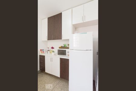 Cozinha de apartamento para alugar com 1 quarto, 50m² em Perdizes, São Paulo