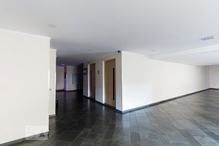 Apartamento à venda com 55m², 2 quartos e sem vagaHall social