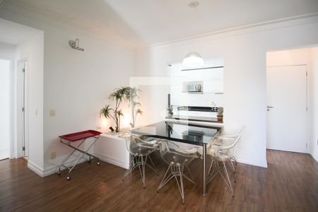 Sala de apartamento à venda com 2 quartos, 75m² em Vila Nova Conceição, São Paulo