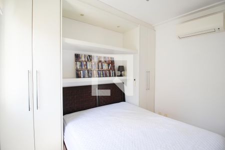 Suíte de apartamento à venda com 2 quartos, 75m² em Vila Nova Conceição, São Paulo