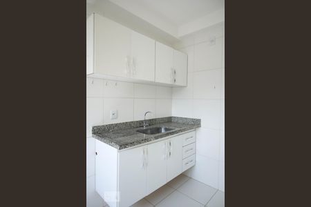 Cozinha de apartamento à venda com 2 quartos, 51m² em Vila Alvorada, Jundiaí