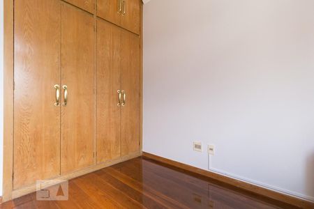 Apartamento à venda com 220m², 4 quartos e sem vagaQuarto 2