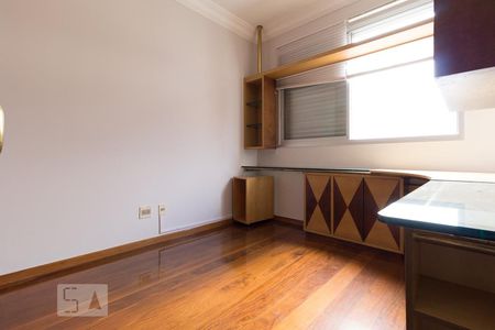 Apartamento à venda com 220m², 4 quartos e sem vagaQuarto 2