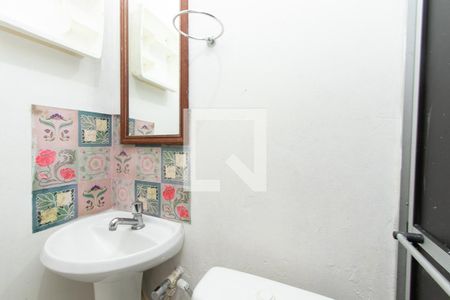 Casa de condomínio para alugar com 26m², 1 quarto e 1 vaga Casa de condomínio para alugar com 26m², 1 quarto e 1 vagaBanheiro