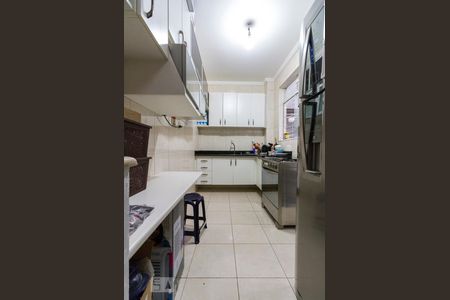 Apartamento para alugar com 100m², 2 quartos e sem vagaCozinha 