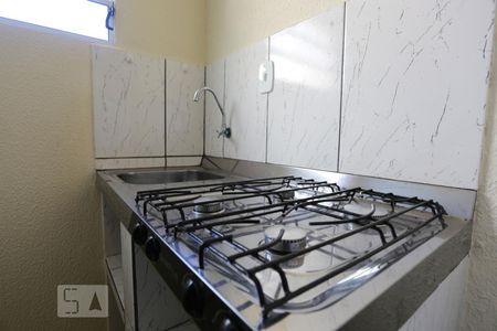 Cozinha de kitnet/studio para alugar com 1 quarto, 15m² em Vila São Luís(zona Oeste), São Paulo