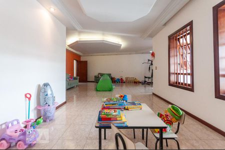 Sala de casa à venda com 4 quartos, 445m² em Vila Nogueira, Campinas