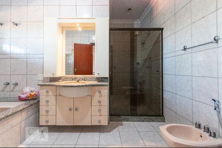 Casa à venda com 445m², 4 quartos e sem vagaBanheiro Suíte Quarto 3