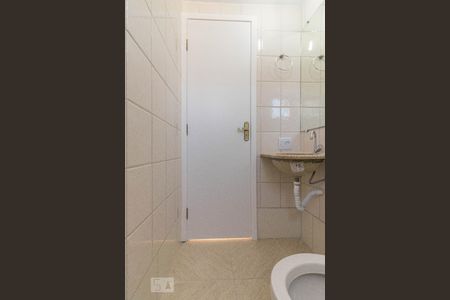 Banheiro de apartamento para alugar com 3 quartos, 67m² em Palmares, Belo Horizonte