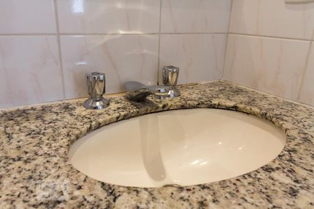 Apartamento para alugar com 60m², 2 quartos e 1 vagaPia do Banheiro Social 