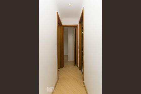 Corredor de apartamento à venda com 2 quartos, 55m² em Vila Santa Catarina, São Paulo