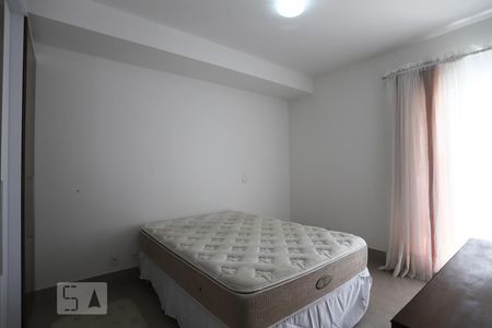 Quarto de apartamento à venda com 1 quarto, 50m² em Empresarial 18 do Forte, Barueri