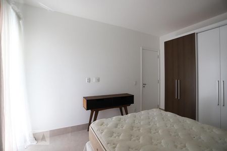 Quarto de apartamento à venda com 1 quarto, 50m² em Empresarial 18 do Forte, Barueri