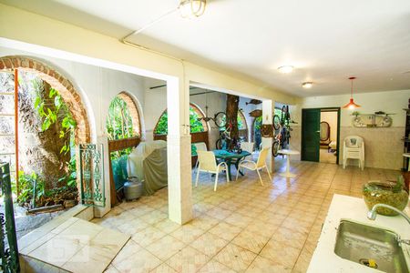 Casa de condomínio para alugar com 600m², 4 quartos e 3 vagasAnexo Garagem