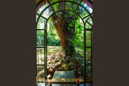 Casa de condomínio para alugar com 600m², 4 quartos e 3 vagasVista Escritório