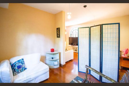 Casa de condomínio para alugar com 600m², 4 quartos e 3 vagasQuarto 2