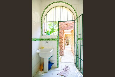 Casa de condomínio para alugar com 600m², 4 quartos e 3 vagasÁrea de Serviço