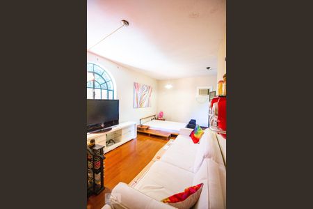 Casa de condomínio para alugar com 600m², 4 quartos e 3 vagasQuarto 2