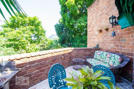 Casa de condomínio para alugar com 600m², 4 quartos e 3 vagasVaranda Suite Principal