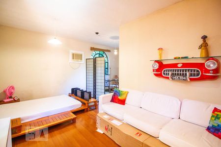 Casa de condomínio para alugar com 600m², 4 quartos e 3 vagasQuarto 2