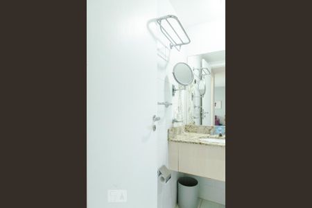 Apartamento para alugar com 45m², 1 quarto e 1 vaga Apartamento para alugar com 45m², 1 quarto e 1 vagaBanheiro